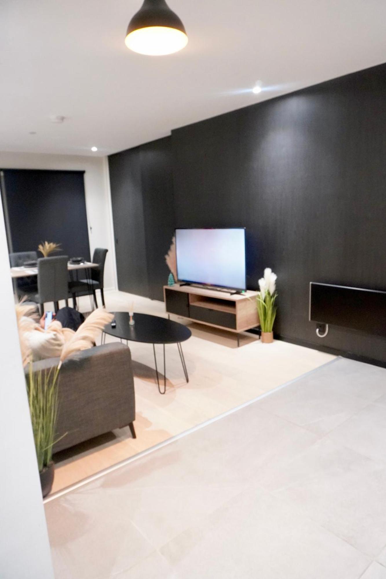 Central Manchester Luxury 2 Bed Apartment With Balcony Kültér fotó