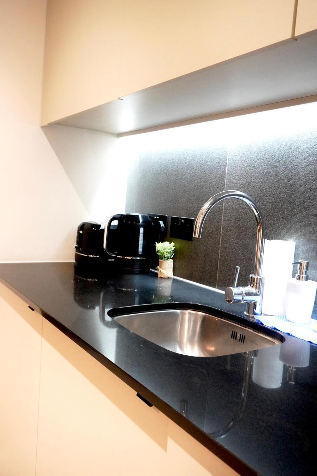 Central Manchester Luxury 2 Bed Apartment With Balcony Kültér fotó